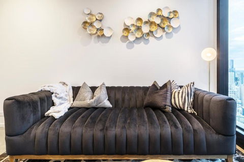 Ritzy Apartment In Iconic Australia 108 With Views - New Castle Holiday 0