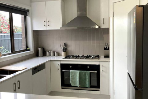 Riverbank - New Castle Holiday 1