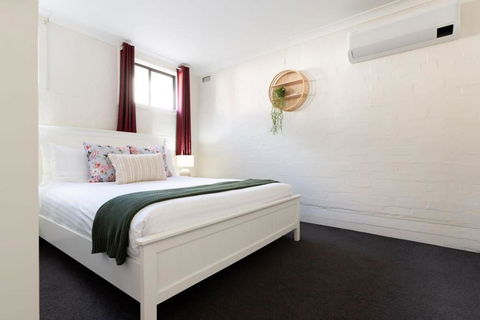 Riverside Gem With Parking And WiFi - New Castle Holiday 2