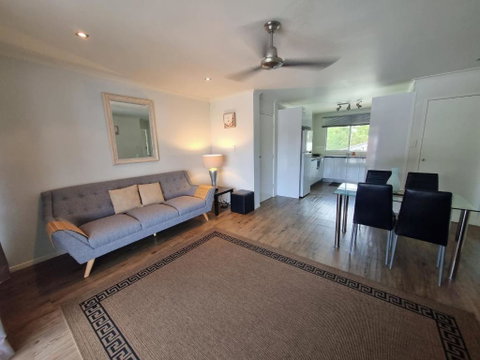 Residential Two-bedroom Unit On The Strand, Self-check In, Wi-fi - New Castle Holiday 0