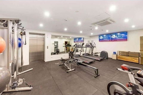 Ruby - Self Contained, Privately Managed Apartments - New Castle Holiday 3