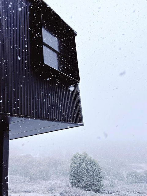 Roam Merrijig - Luxury Stay With Mountain Views - Foothills Of Mt Buller - New Castle Holiday 3