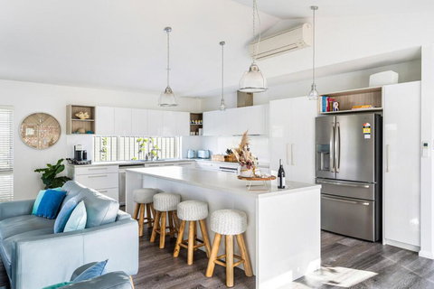 Ryze N Shine I Private Properties - New Castle Holiday 3