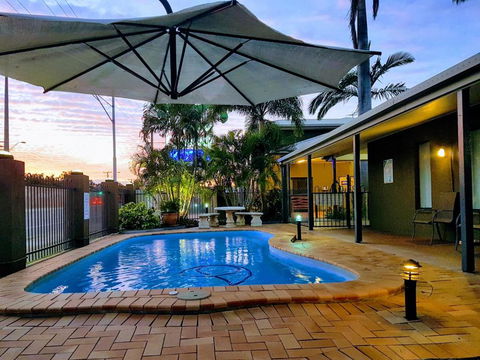 Rockhampton Palms Motor Inn - New Castle Holiday 2