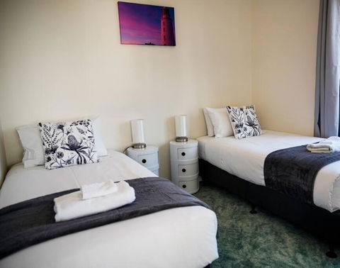 Rockpool Cottage - New Castle Holiday 1