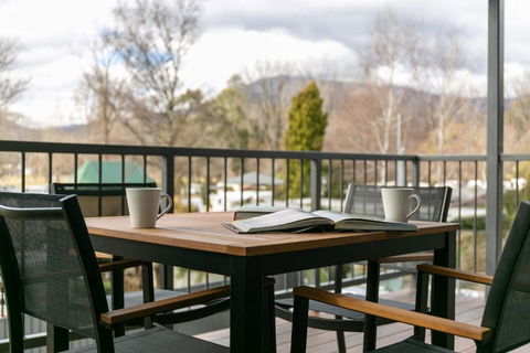 Rocky Valley Luxury Apartments - New Castle Holiday 3