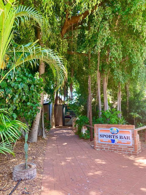 Roebuck Bay Hotel - New Castle Holiday 1
