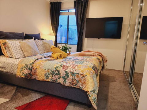 Room In Guest Room - Private Room In A Charming Hampton-style Home Ten Minutes From Fremantle Port - New Castle Holiday 2