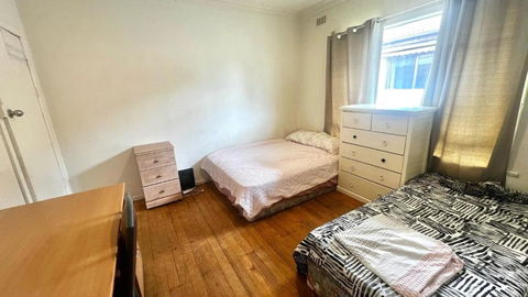 Room Near Tullamarine Airport - New Castle Holiday 3