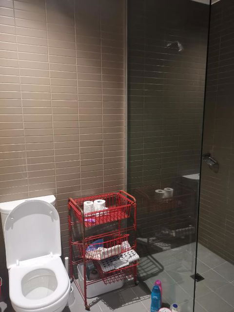 Room With King-size Bed Close To Melbourne CBD & Southern Cross Station - New Castle Holiday 1