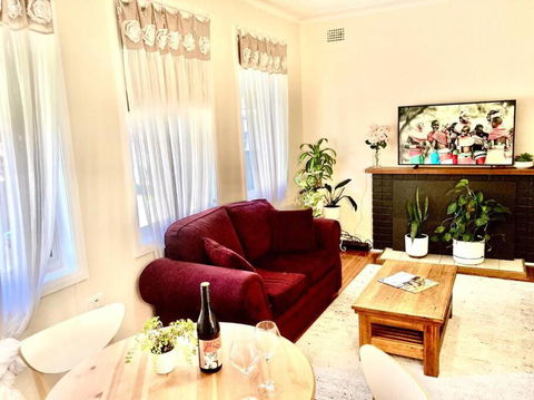 Rose End Cozy Apartment - New Castle Holiday 0