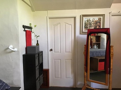 Rossmount Rural Retreat - New Castle Holiday 0