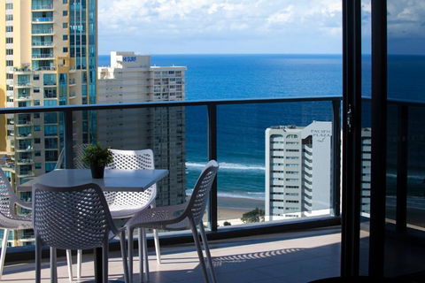 Ruby Apartments - Self Contained, Privately Managed Apartments - New Castle Holiday 0