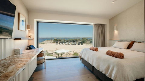 Rumi On Louth - New Castle Holiday 2