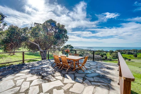 Rustic Cottage - New Castle Holiday 2