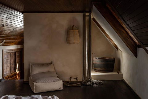 SABI Award Winning Designer Cabin - New Castle Holiday 0