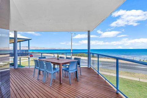 Sail Away - Aldinga Beach - C21 SouthCoast Holidays - New Castle Holiday 0