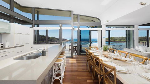 Sails On The Beachfront - Exclusive Seaside Home - New Castle Holiday 2