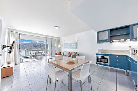 Sails On The Sea - Club Wyndham - New Castle Holiday 1