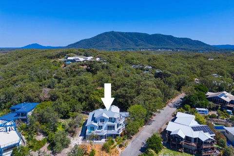 Salt Spray - New Castle Holiday 1