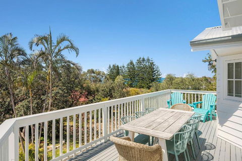 Salt Spray - New Castle Holiday 3