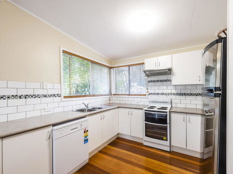 Salt Water Cottage - New Castle Holiday 3