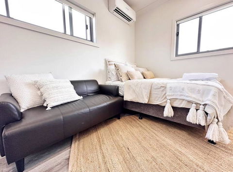 Saltwater Studio - Woonona - New Castle Holiday 3