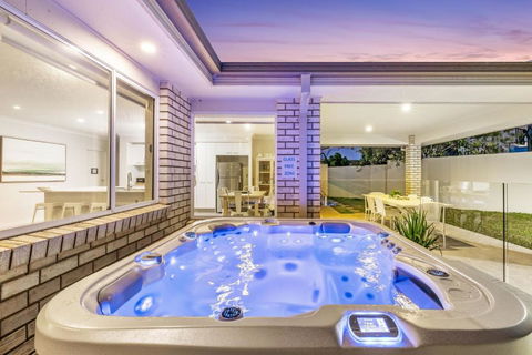 Salty Pause At Bondi House - With Spa And Pet Friendly! - New Castle Holiday 1