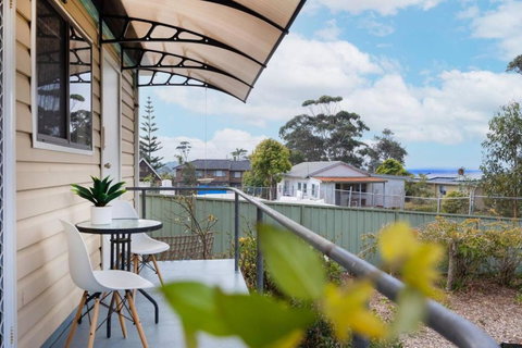 Salty Vibes - New Castle Holiday 1