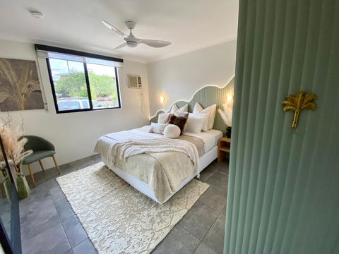 San Antone Luxury In The CBD - New Castle Holiday 1