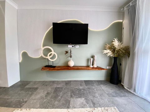 San Antone Luxury In The CBD - New Castle Holiday 2