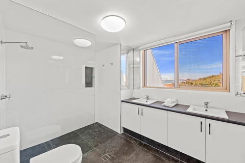 Sanctuary Beach Resort - New Castle Holiday 1