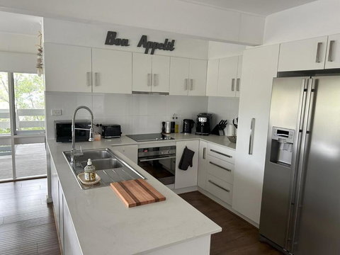 Sanctuary On Toagara With Spa And Heated Pool - New Castle Holiday 1