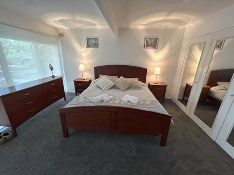 Sanctuary On Toagara With Spa And Heated Pool - New Castle Holiday 3