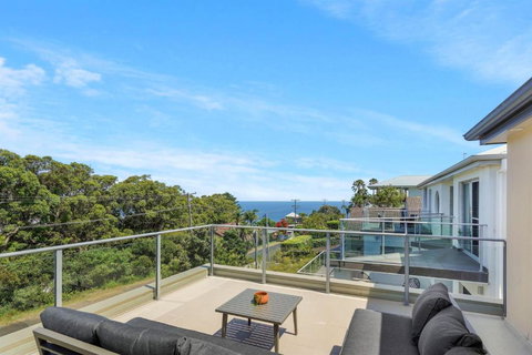 Sandcastle - New Castle Holiday 0