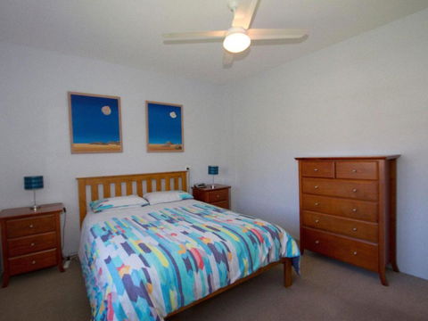 Sandcastle 7 With WiFi - New Castle Holiday 3