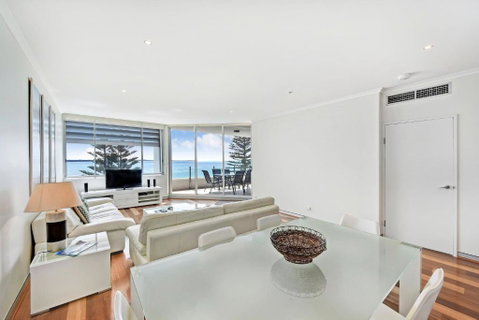 Sandcastle Apartments - New Castle Holiday 3