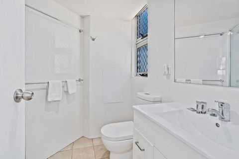 Sandown - Hosted By Burleigh Letting - New Castle Holiday 2
