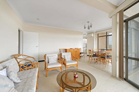 Sandpiper 9 25 Waugh Street - New Castle Holiday 1