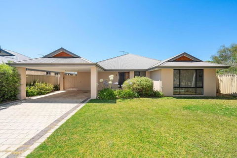 Sandpiper House - Family & Pet Friendly - New Castle Holiday 0