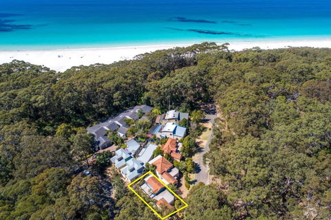 Sandpiper, Hyams Beach - New Castle Holiday 1