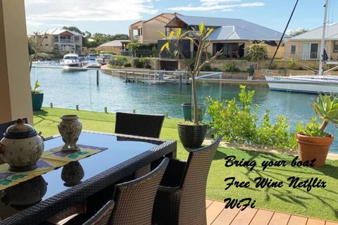 Sandpiper Island Tranquil Waterfront Views & Jetty - New Castle Holiday 0