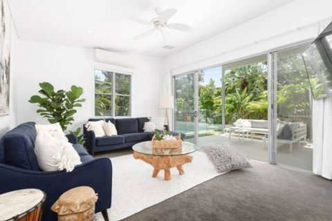 Sandsong @ Kamala - New Castle Holiday 1