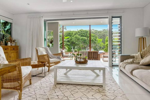 Sandsong @ Kamala - New Castle Holiday 3