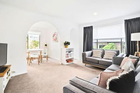 Sandy Bay Cozy Cottage Close To CBD - New Castle Holiday 0