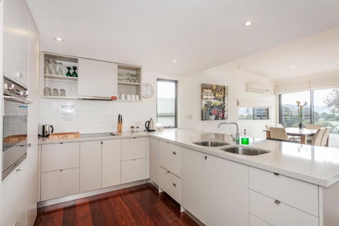 Sandy Beach One - New Castle Holiday 3