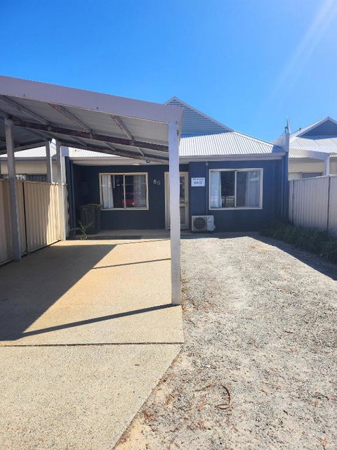 Sandy Feet - New Castle Holiday 0