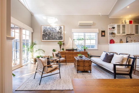 Sandy Village Retreat Heated Pool Bay Views - New Castle Holiday 3