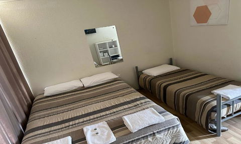 St George Hotel Motel - New Castle Holiday 1