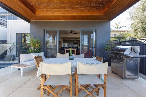 Stella Retreat - Townhouse With Pool - New Castle Holiday 3
